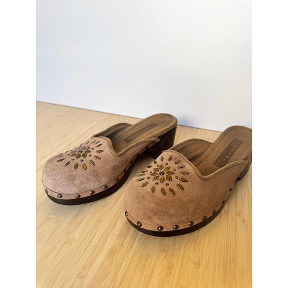 Ellemenno Tan Studded Suede Wood Clogs Mule Shoes Brown Size 7 - Picture 2 of 6